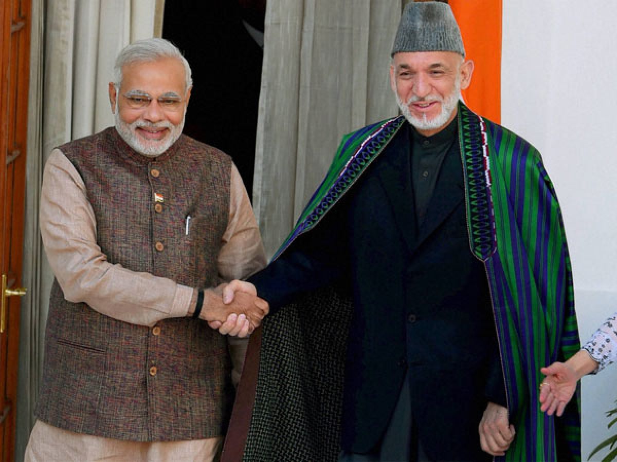 Prime Minister Narendra Modi holds talks with Afghan President Hamid Karzai  - Oneindia News