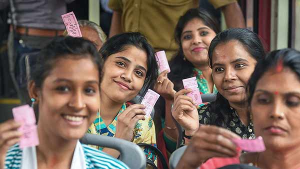 பெண்களுக்குப் பேருந்து கட்டணம் இலவசம்