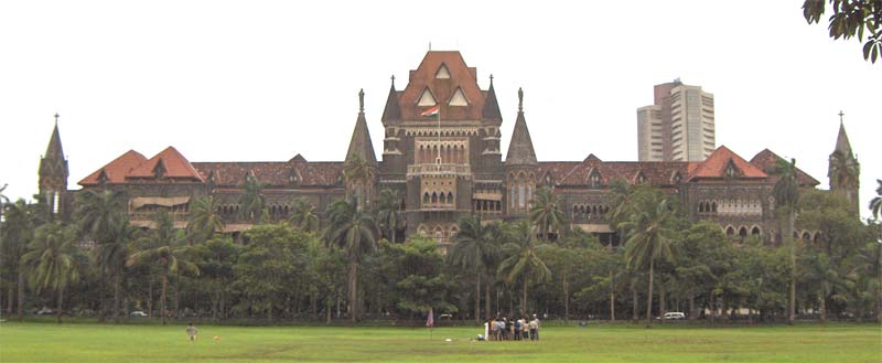 Journalists File Petition in Bombay HC Against Gag Order in Sohrabuddin  Case Trial