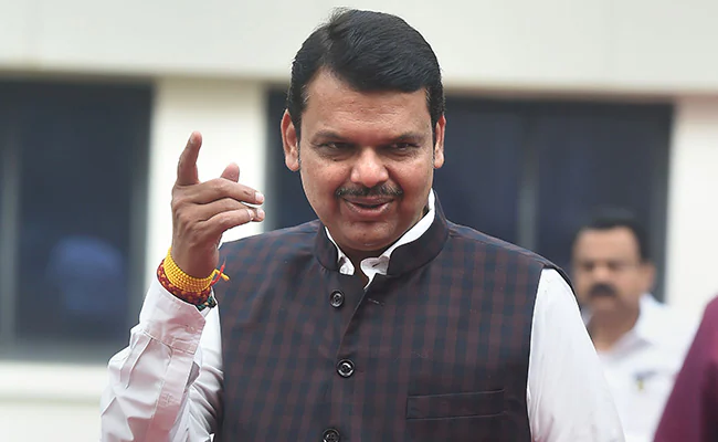 BJP Leader Devendra Fadnavis To Maharashtra Chief Minister Uddhav  Thackeray: Ensure State Government's Advertisements Carry Prime Minister  Narendra Modi Photos