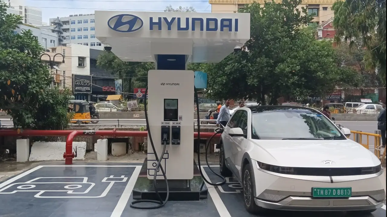 
chennai hyundai 180kw dc fas charger.