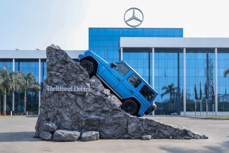 mercedes benz g class electric